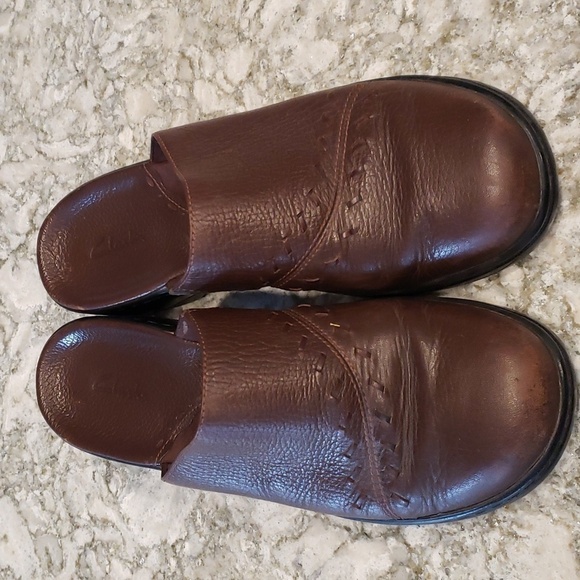 Clarks Shoes - Clarks Daffodil brown leather slip on clog in brown